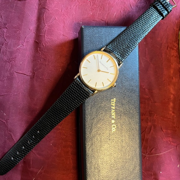 Men’s ( never worn) — Tiffany — 14k case & buckle. Tiffany band - Picture 2 of 5